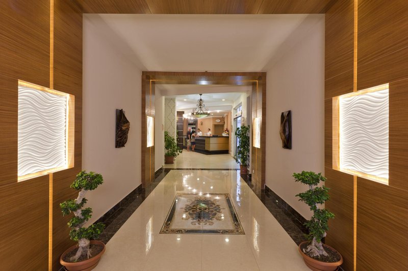 Monart City Hotel 11