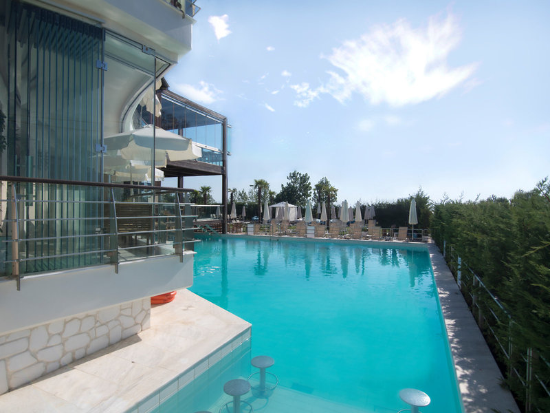 Cosmopolitan Hotel 37