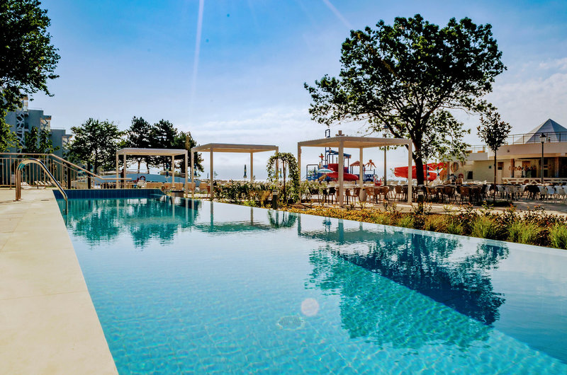 Maritim Hotel Paradise Blue Albena 1