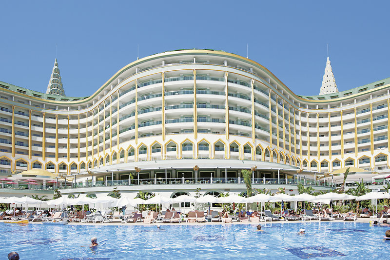 Delphin Imperial 28