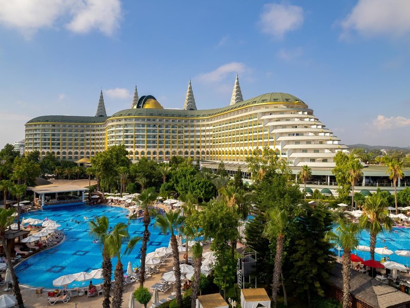 Delphin Imperial 1