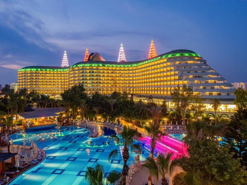 Delphin Imperial 8