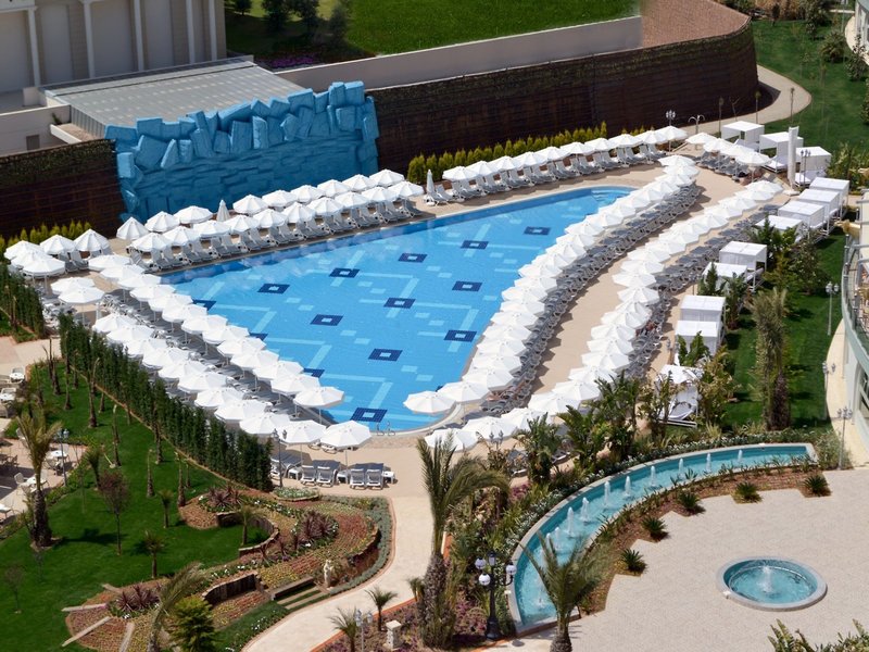 Delphin Imperial 16