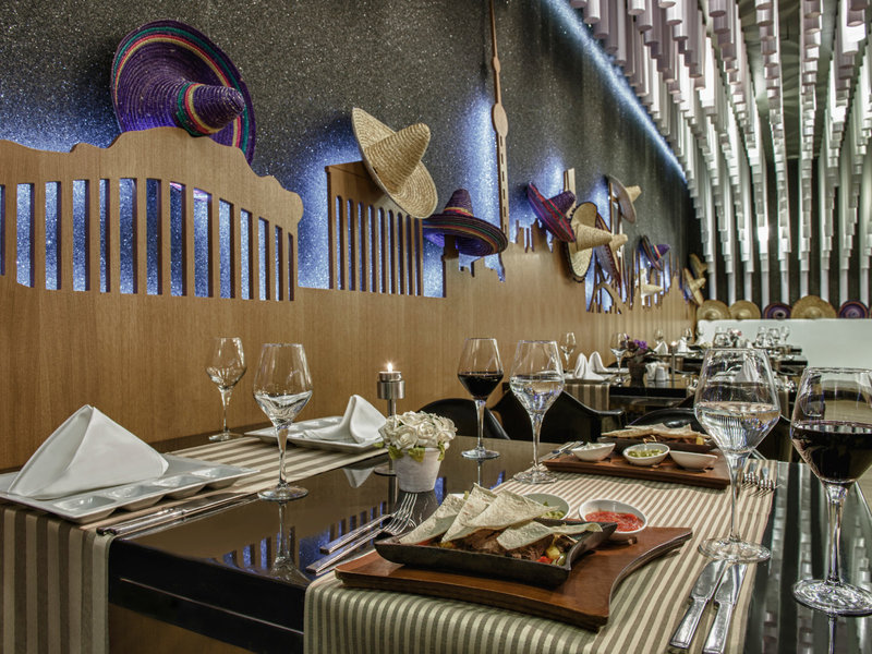 Delphin Imperial 39