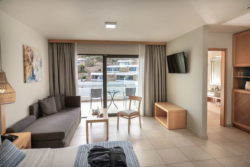 Ariadne Beach 23