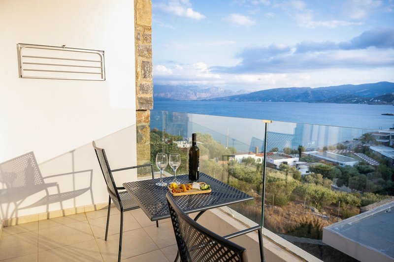 Ariadne Beach 8