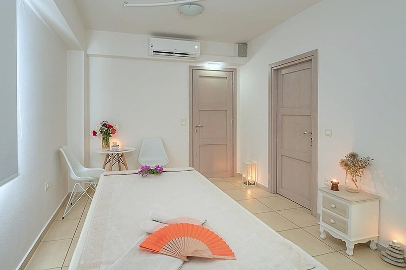 Ariadne Beach 23