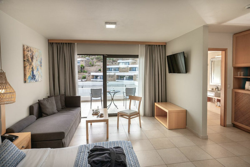 Ariadne Beach 8