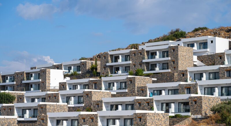 Ariadne Beach 8