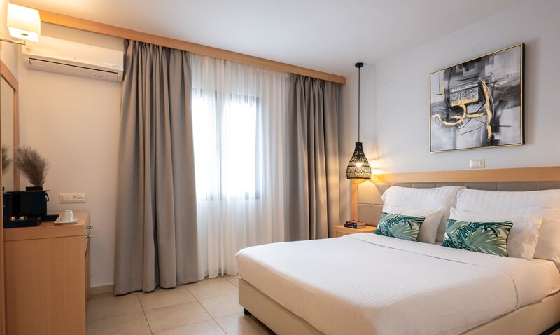 Ariadne Beach 22