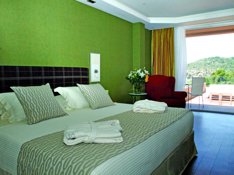 Royal Paradise Beach Resort & Spa 12 - Room Example