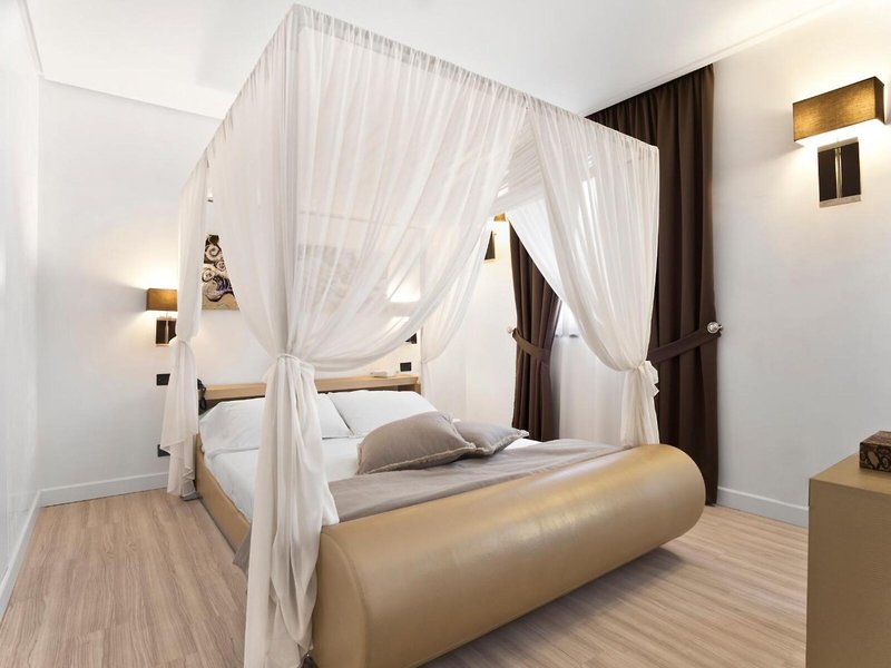 Santa Margherita Palace 37