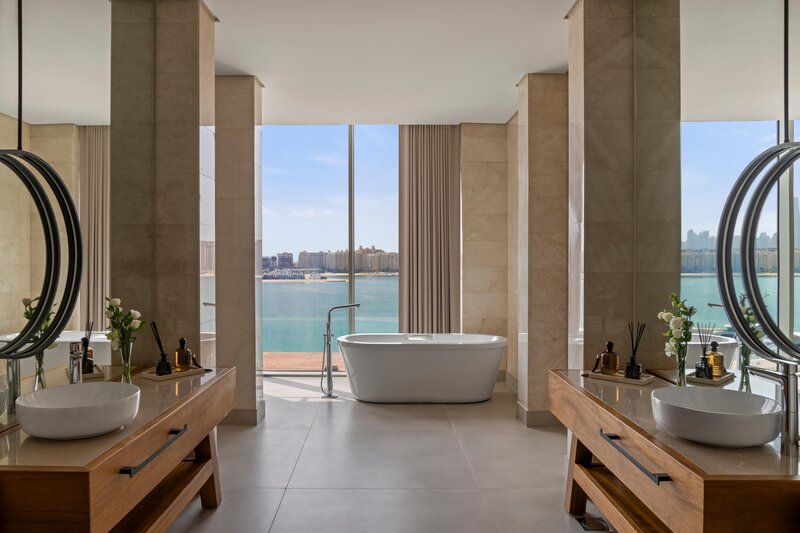 Rixos The Palm Hotel & Suites 40