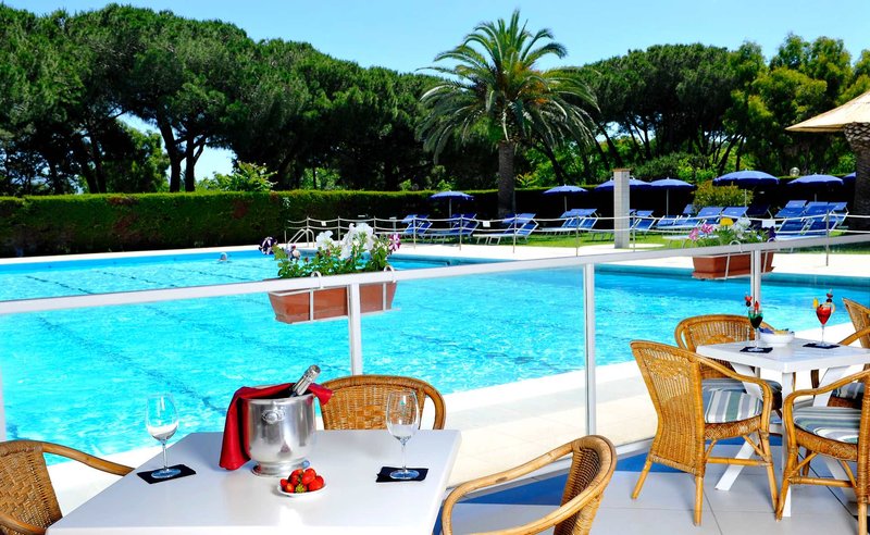 Italy Village 14 - Outdoor Pool