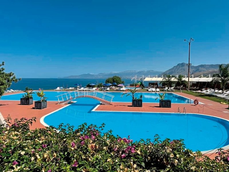 Torre Normanna Hotel & Resort 4