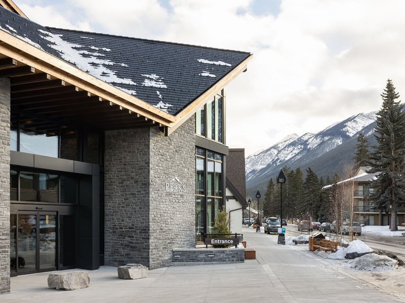 Peaks Hotel & Suites 4