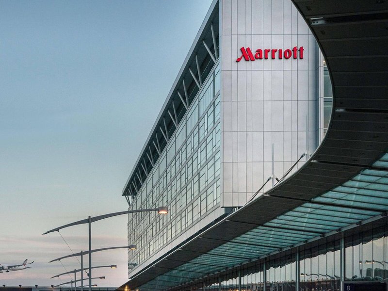 Marriott Montreal Airport 2