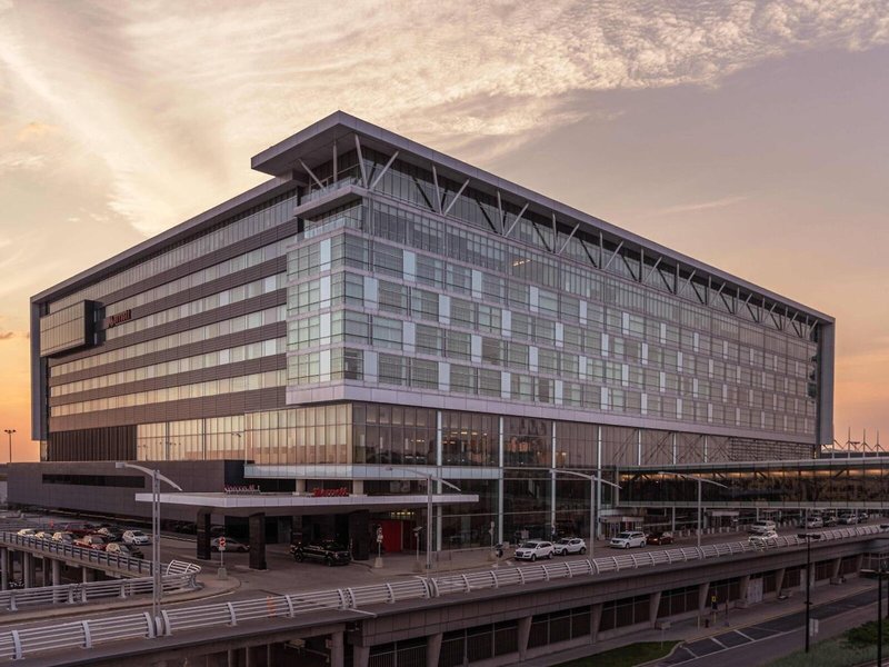 Marriott Montreal Airport 5