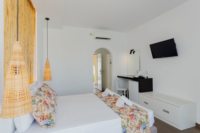 Hotel Belmare 11