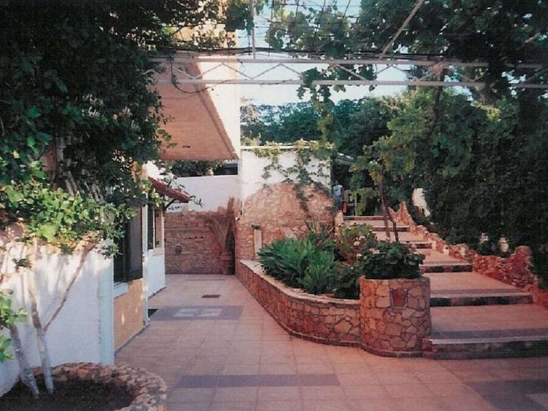 ILIOSTASI BEACH Apartments 4
