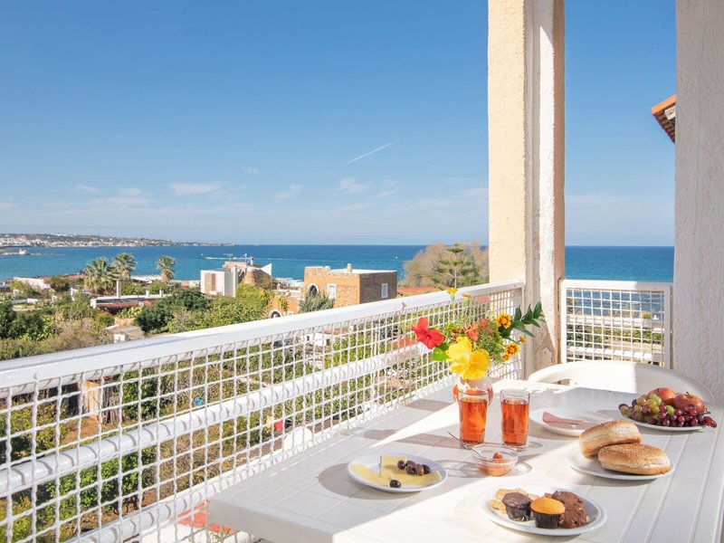 ILIOSTASI BEACH Apartments 7