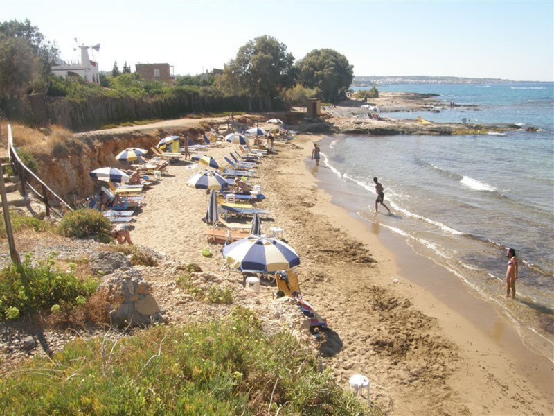 ILIOSTASI BEACH Apartments 9