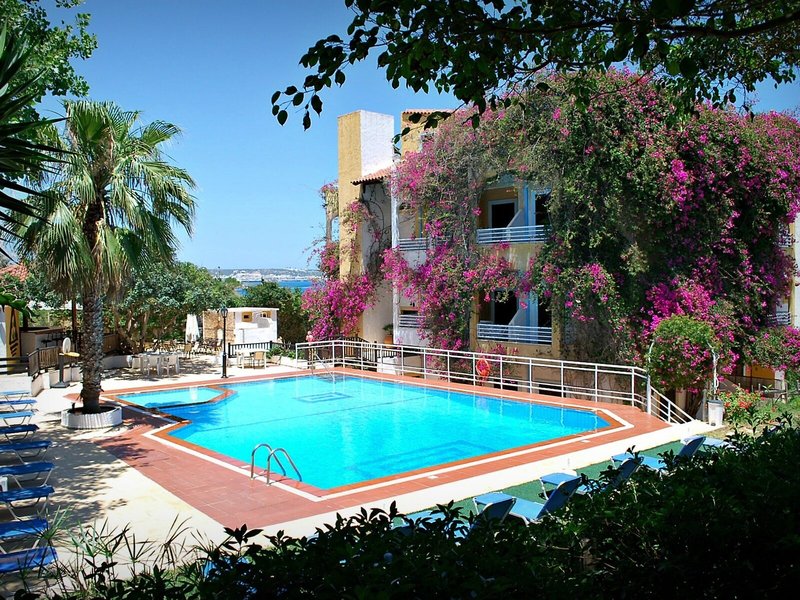 ILIOSTASI BEACH Apartments 11
