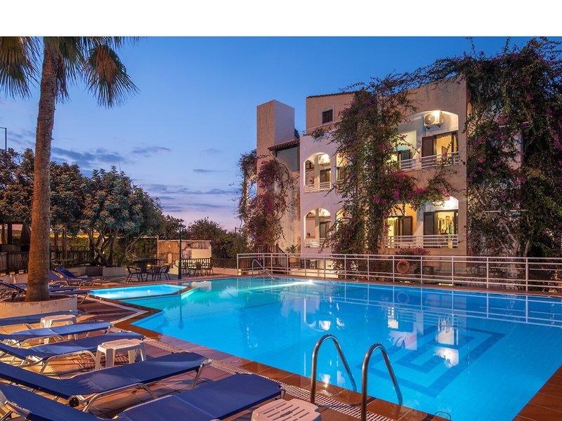 ILIOSTASI BEACH Apartments 12