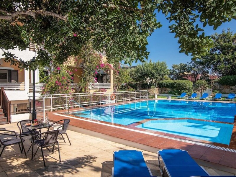 ILIOSTASI BEACH Apartments 15