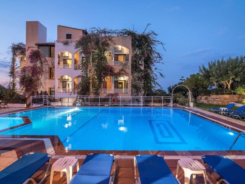ILIOSTASI BEACH Apartments 18