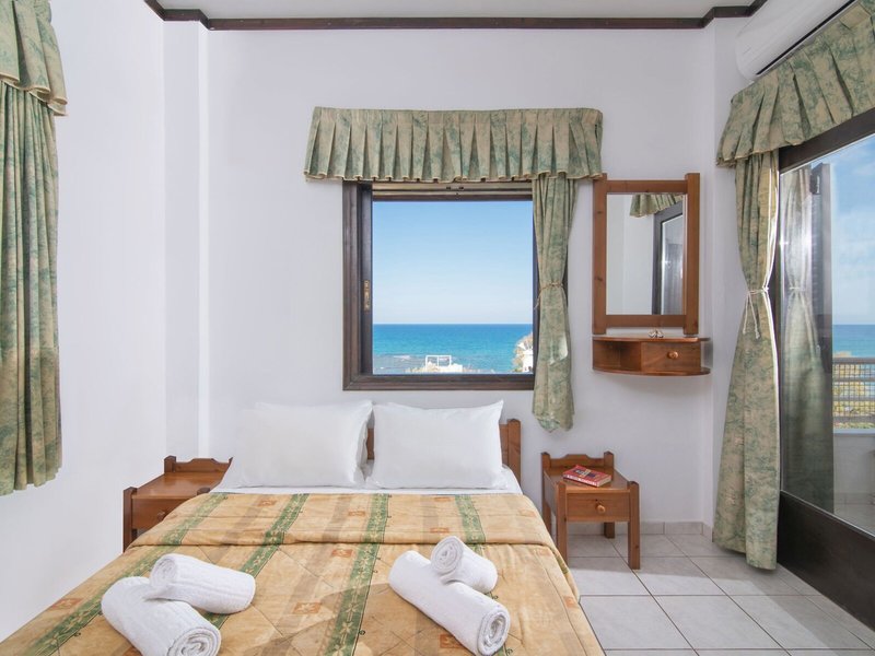 ILIOSTASI BEACH Apartments 35