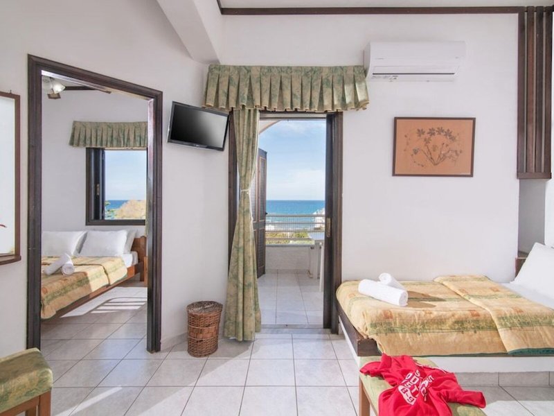 ILIOSTASI BEACH Apartments 36