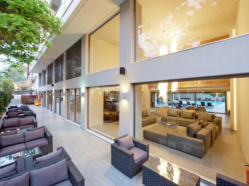 Oktober Downtown Boutique Hotel 1