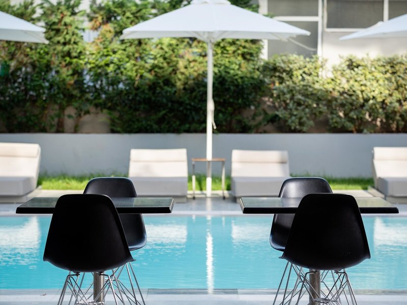 Oktober Downtown Boutique Hotel 4