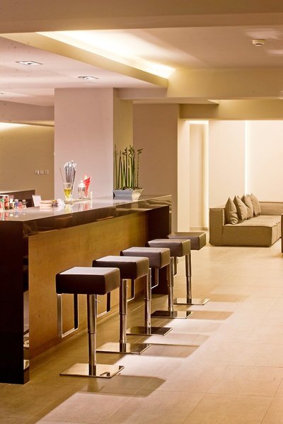 Oktober Downtown Boutique Hotel 15