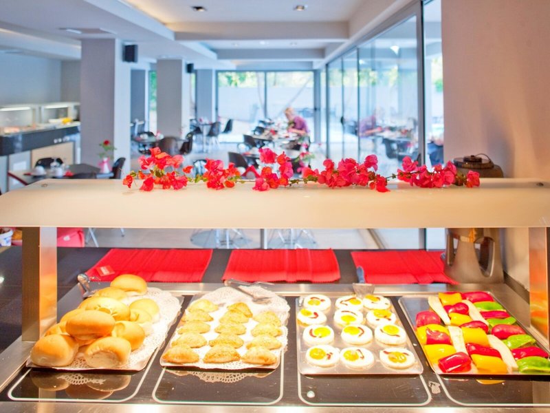 Oktober Downtown Boutique Hotel 17