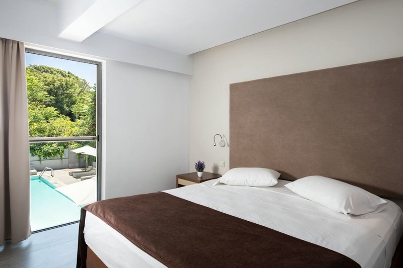 Oktober Downtown Boutique Hotel 13