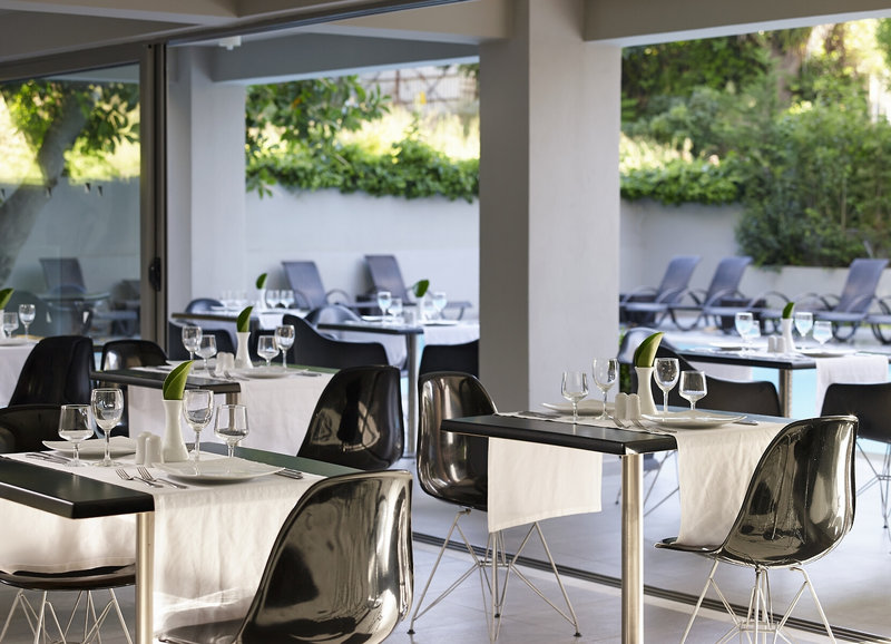 Oktober Downtown Boutique Hotel 14