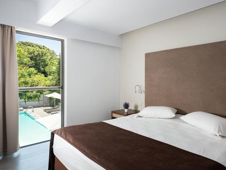 Oktober Downtown Boutique Hotel 6