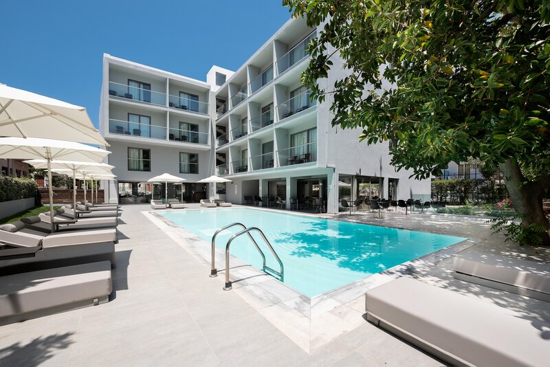 Oktober Downtown Boutique Hotel 28