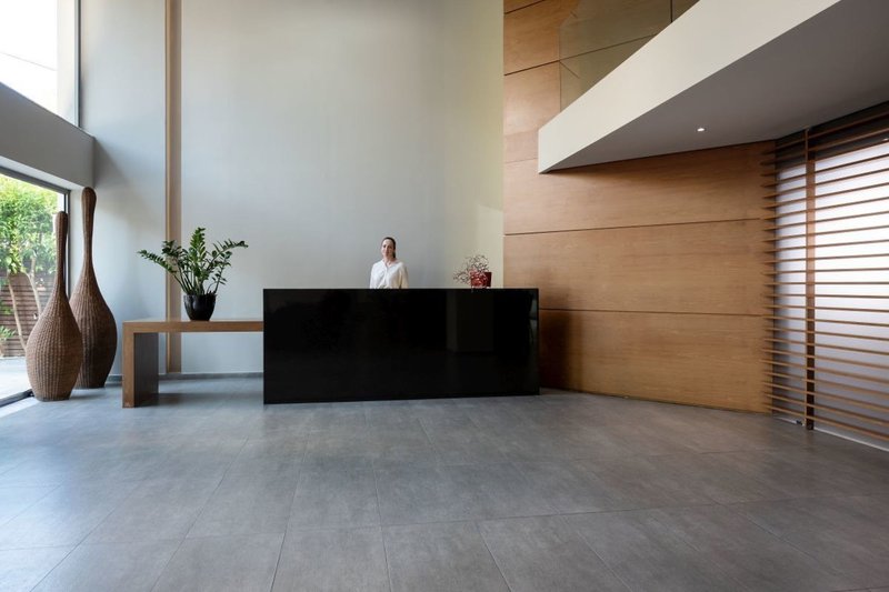 Oktober Downtown Boutique Hotel 12