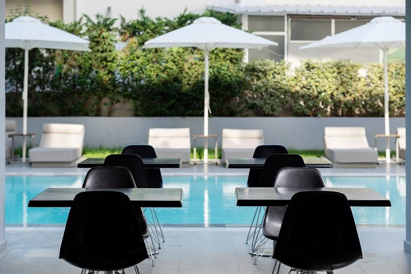 Oktober Downtown Boutique Hotel 3