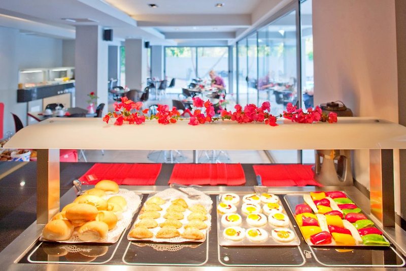 Oktober Downtown Boutique Hotel 5