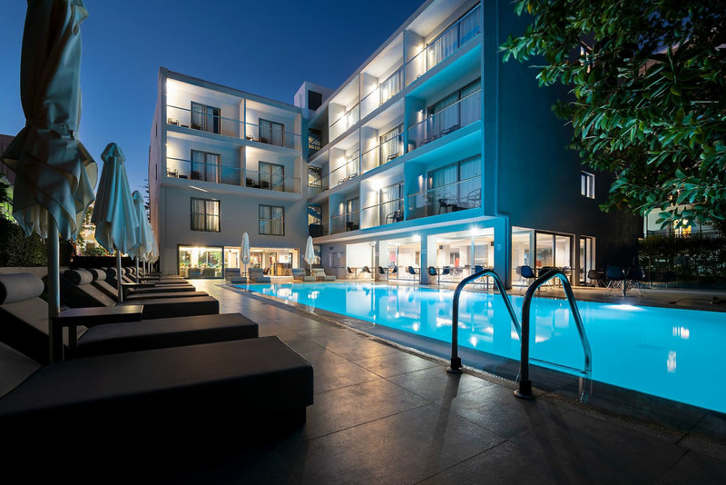 Oktober Downtown Boutique Hotel 5