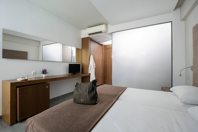 Oktober Downtown Boutique Hotel 12