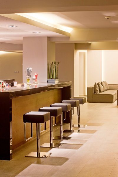 Oktober Downtown Boutique Hotel 16