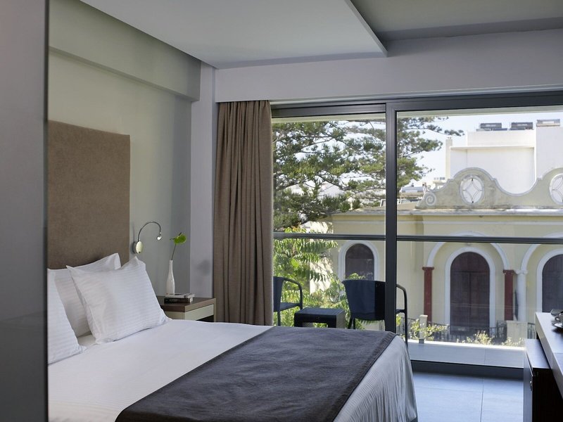 Oktober Downtown Rooms 23