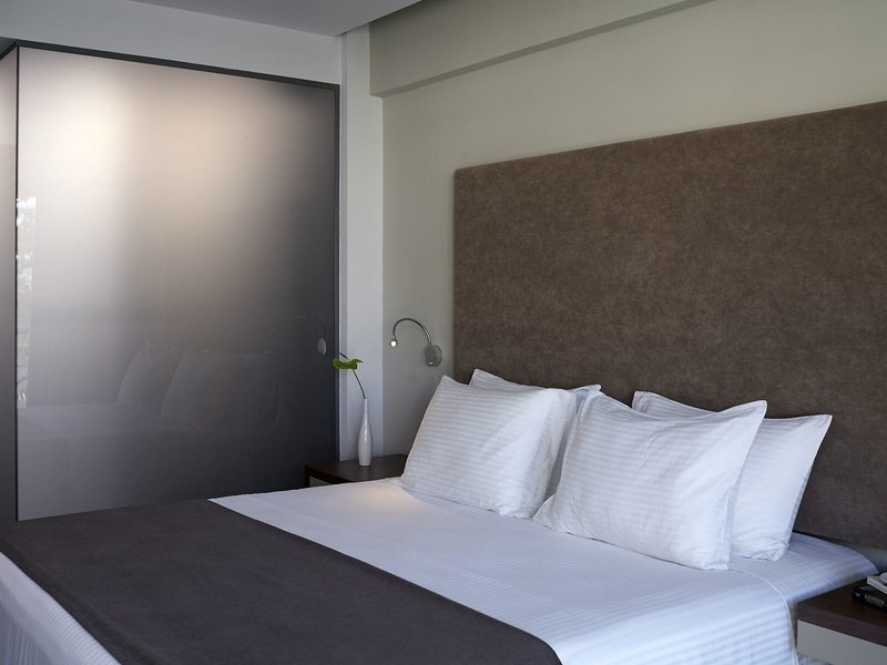 Oktober Downtown Rooms 24