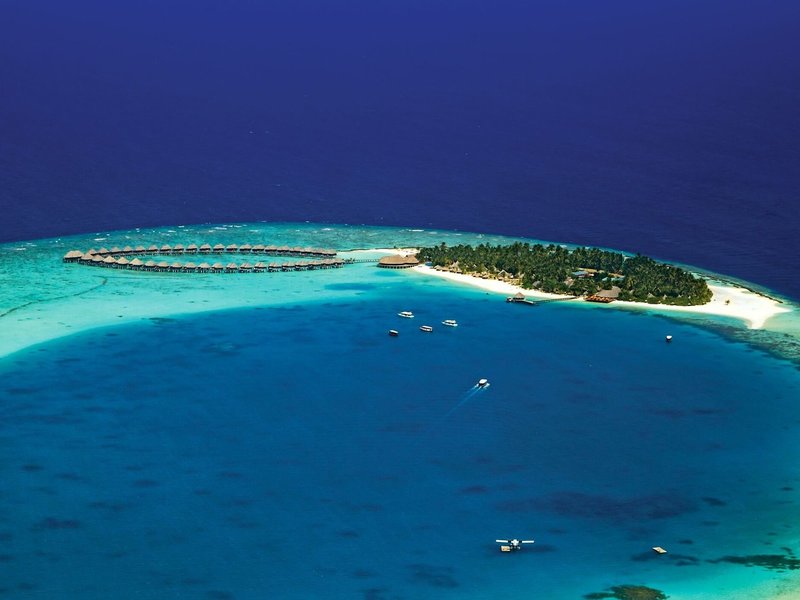 Sun Aqua Vilu Reef 9