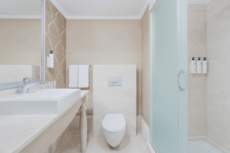 Asteria Bloom Side 32